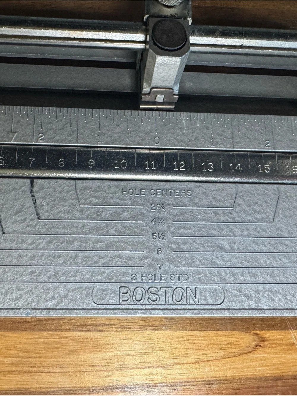 Vintage Boston Heavy Duty Metal Adjustable 3-Hole Paper Punch 3-Punch - HDTote1